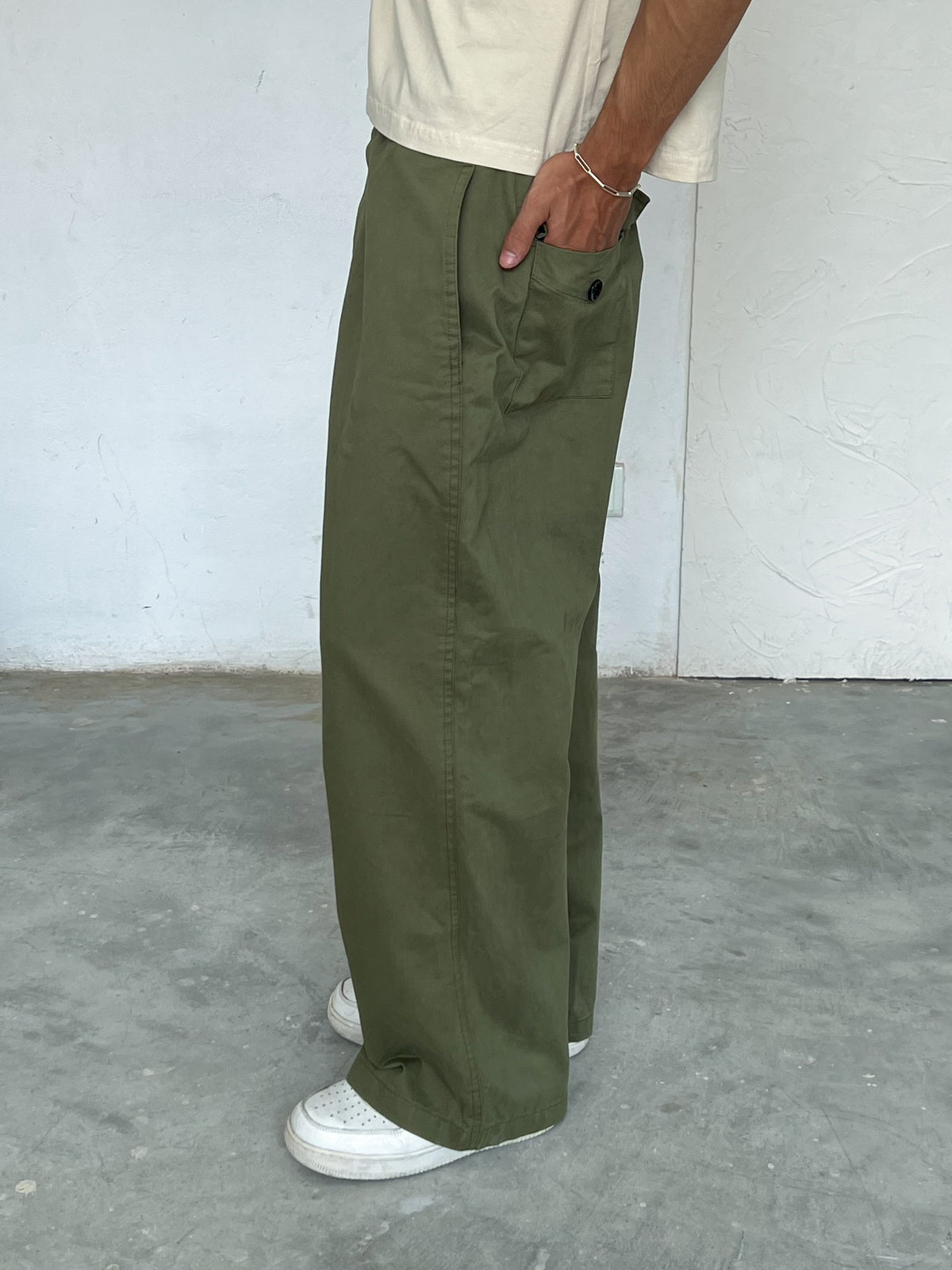 The Barrel Pant Green