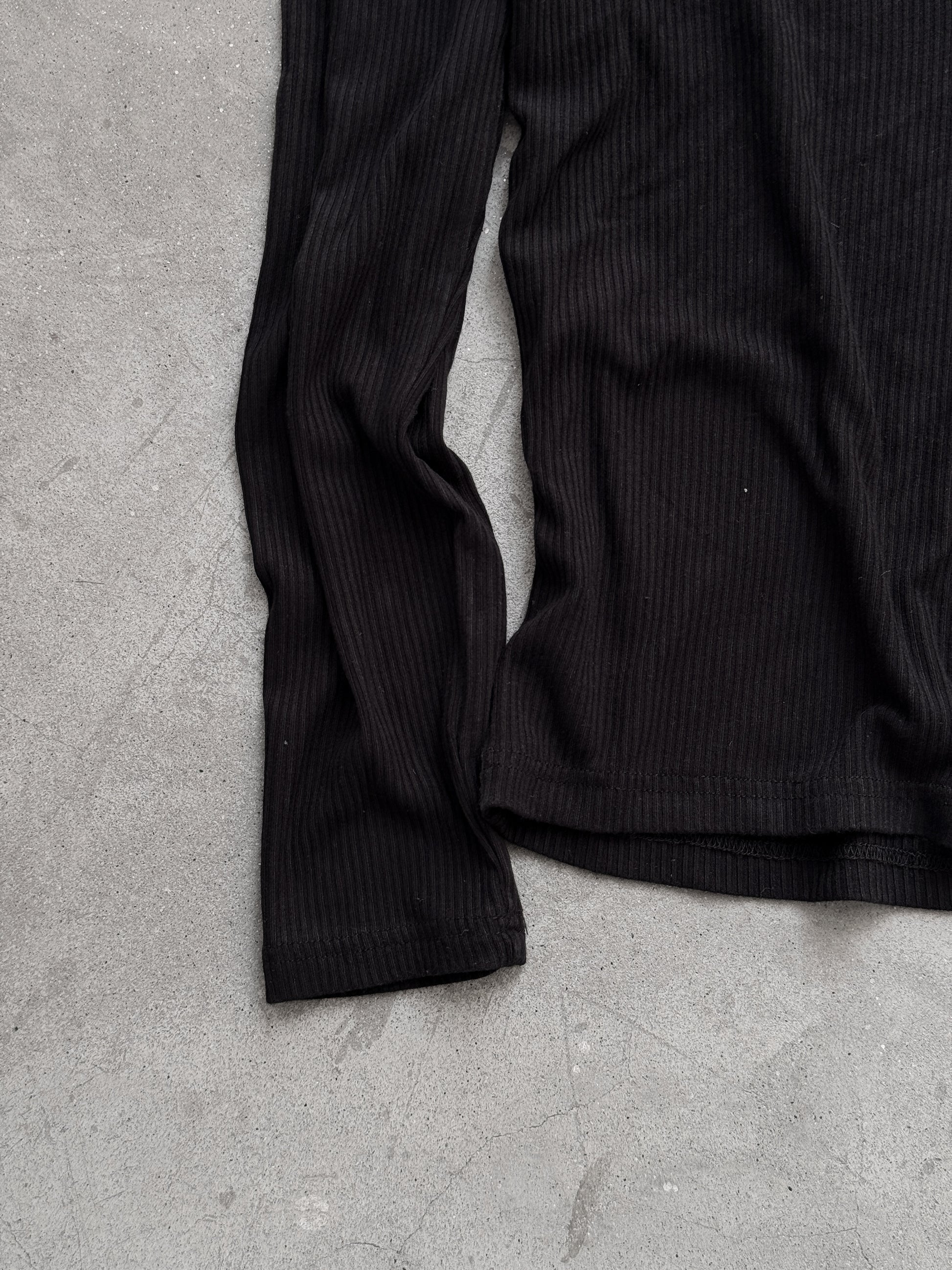 HENLEY BLACK TEE